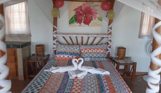 Magical Romantic Getaway For 2, Lovers Paradise On Private White Sand Beach Cove