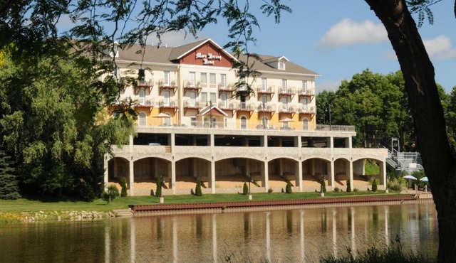 Marv Herzog Hotel