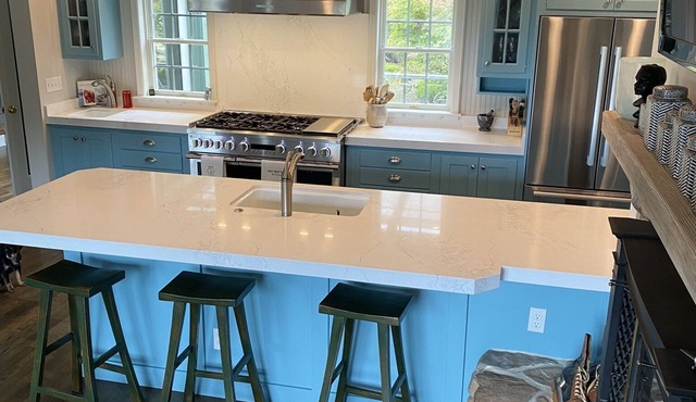 MENDOCINO LUXURY OCEAN VIEW COASTAL ESTATE, DOG FRIENDLY, 1 MILE TO VILLAGE!