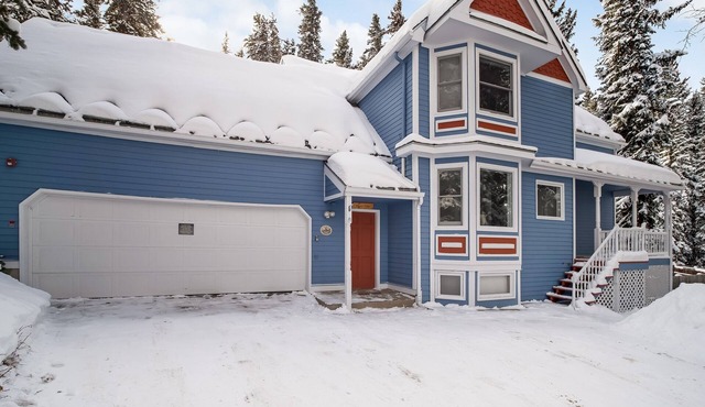 Moonstone House Breckenridge: Mtn Seclusion & City Convenient