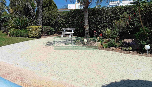 Moradia com piscina privada