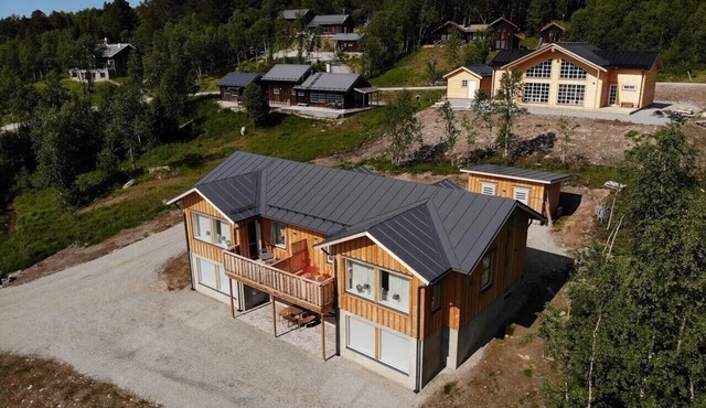 Mountain Lodge in Bruks 2 (New)
