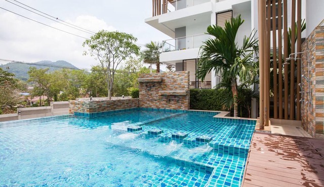 New beautiful apartment, with view of the mountains, pool, gym