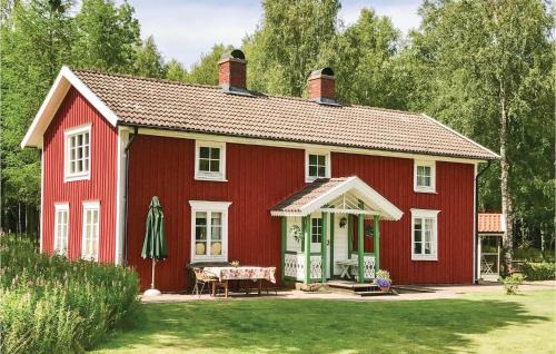 Nice Home In Unnaryd With Sauna