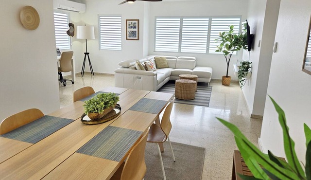 Ocean Breeze at Ocean Park - 3BR/2BA, balcony, steps to beach