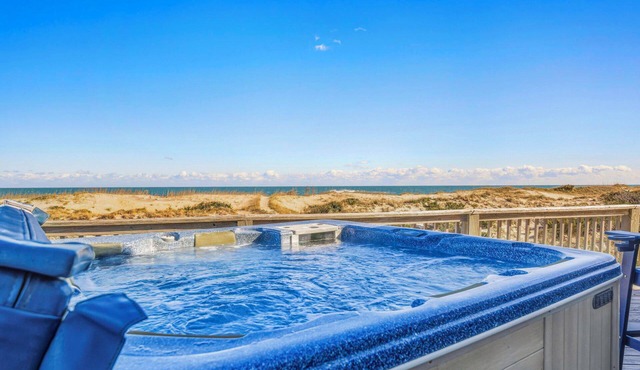 Oceanfront Bella Beach Box - Dog Friendly w/Hot Tub and Direct Beach Access