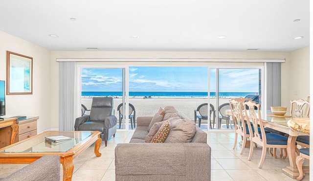 Oceanfront Upper Level Retreat in the Coveted Pier to Pier Location