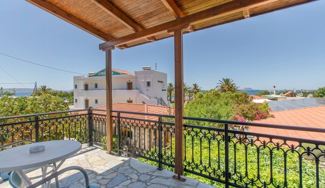 One Bedroom Beachfront Apartment with Sea View in Agia Galini