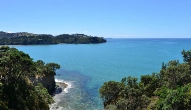 Orewa Clifftop Holiday Home