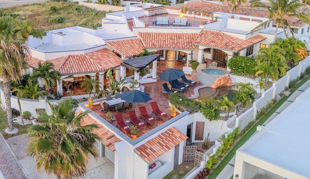 Peaceful and Spacious Villa Just Steps From The Beach!