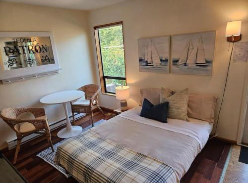 Pebbly Beach Suite in Snug Cove