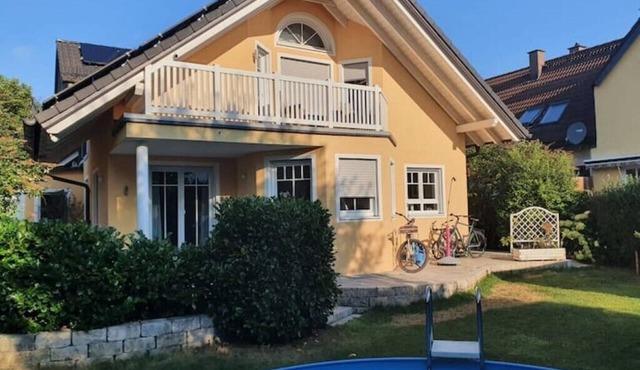 Phantastisches Haus mit Pool Direkt in München