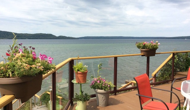 Pictured Rocks Bed And Breakfast