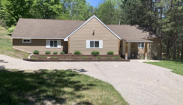 Porter’s Place - cozy and quiet home centrally located in Northern Michigan.