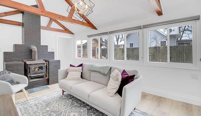 Premiere Oxley Cottage in the Heart of Wine County