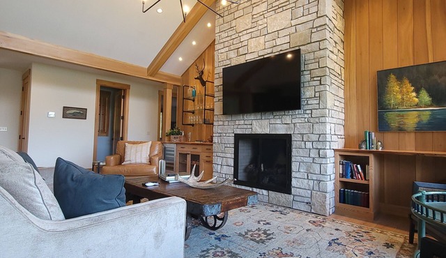 Private 2 Bedroom-3 Bed Cottage in Harbor Springs! Stay at True North Golf Club