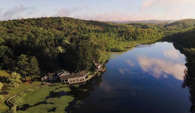 Private 37 Acre Lake Estate on 164 Acres - 11 BR