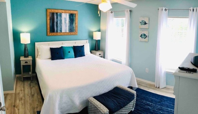 🌞 Private Coastal Oasis | Minutes to Beaches, Shops, Dining!