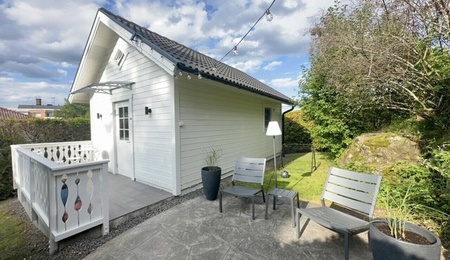 Private mini-villa with patio