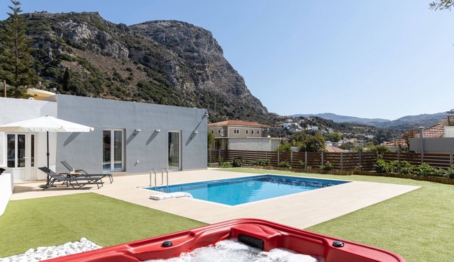private pool ,jacuzzi , BBQ , big garden ,free parking , free wifi