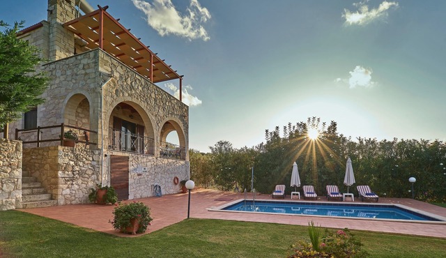 Private pool ★ Stone villa ★ Sea View
