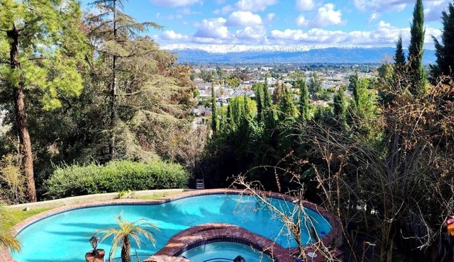 Private Terraced Garden Villa~Beautiful Views, Pool, Heated Spa