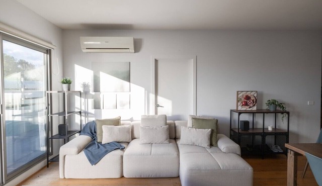 Quiet Murrumbeena Escape Near Chadstone & CBD