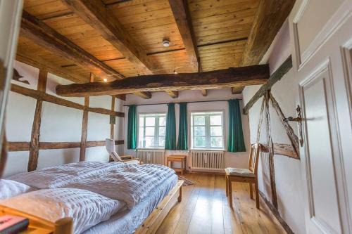 Reetdachhaus mit Elbblick