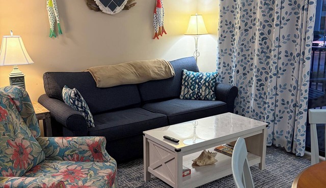 Relax & Enjoy Renovated Condo Close to the Beach!
