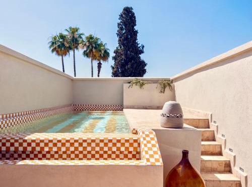 Riad Djannaat Exceptional private riad pool staff