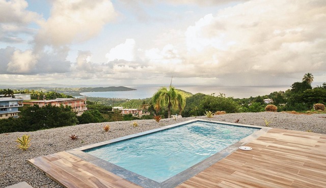 Romantic Space with private pool and Ocean View