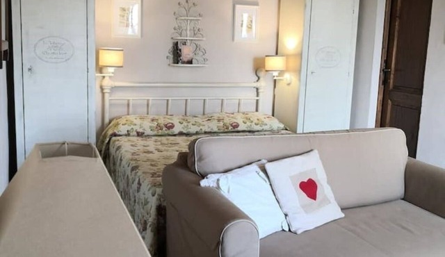 Romantic studio apartment with a view