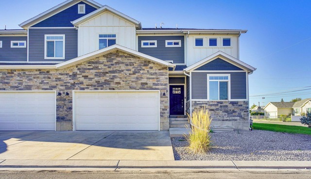Room to Work + Relax! SLC Townhome w/Office, Yard