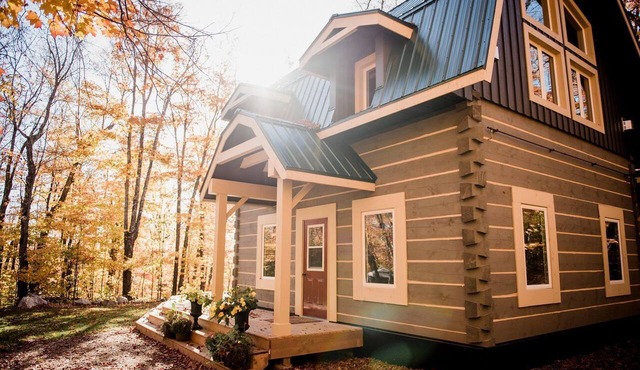 Rustic Log Cabin on All-Inclusive Camping Retreat in Ontario, Canada