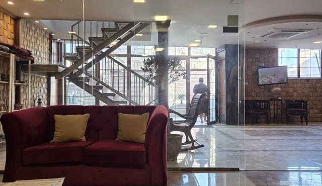 Saint John Hotel