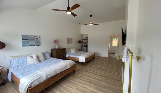 Sauble Beach Flat2 - BOOK FOR MAY OR JUNE AND GET A SIGNIFICANT DISCOUNT!