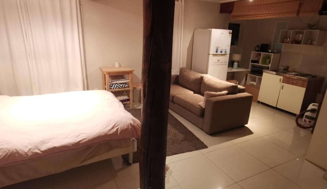 Self contained Studio surrounded by native NZ forest, close to City & amenities