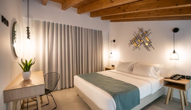 Selini Suites