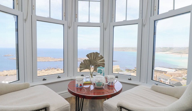 SENNEN HEIGHTS, pet friendly, country holiday cottage in Sennen Cove