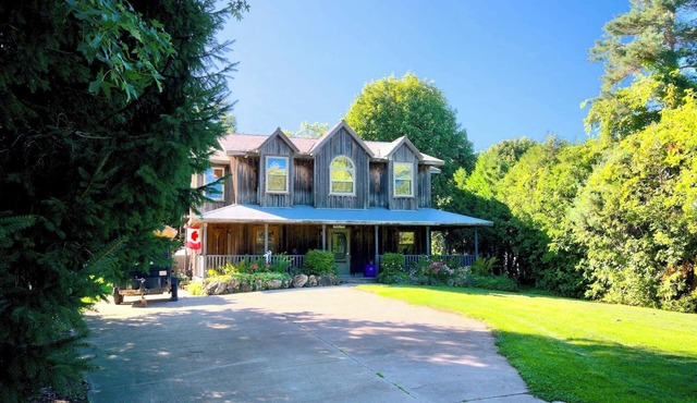 Serenade Cottage – Your Lakeside Getaway on Lake Huron