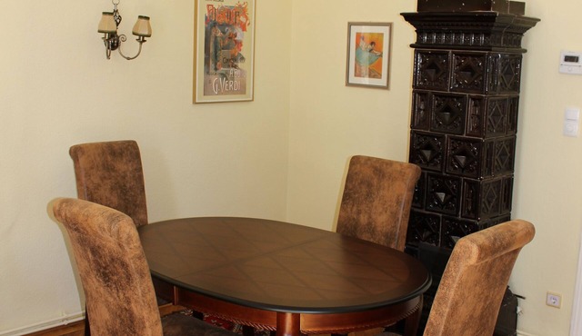Short time renting , from 1 month at least, 1-2 persons, close to the center,