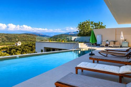 Silver Cozy Getaway - 3 Pearls Pool Retreat