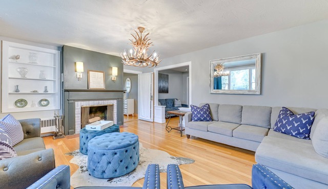 Slope Views: Luxe Windham Retreat w/Hot Tub!