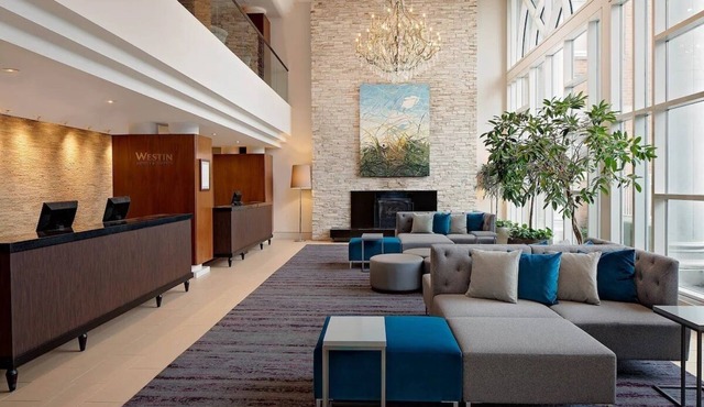 Spacious Hotel Room With Outdoor Pool and Fitness Studio - Pets Allowed!
