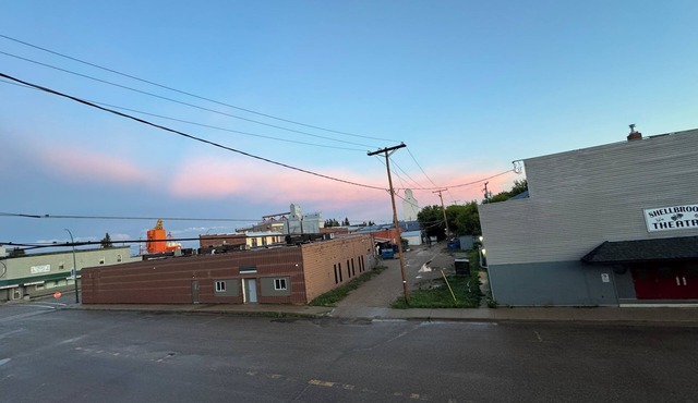 Spacious second floor apartment located in Shellbrook SK.
