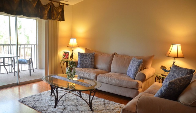 START PLANNING YOUR WINTER ESCAPE! Greenfield Village…walk to shops!