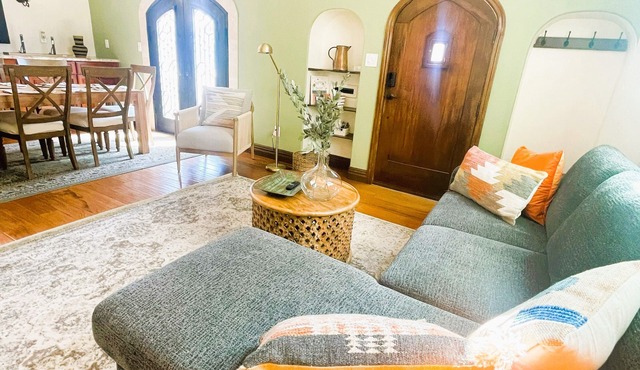 Steps from the sand, well-stocked, clean, family beach home. AC & easy pkg.