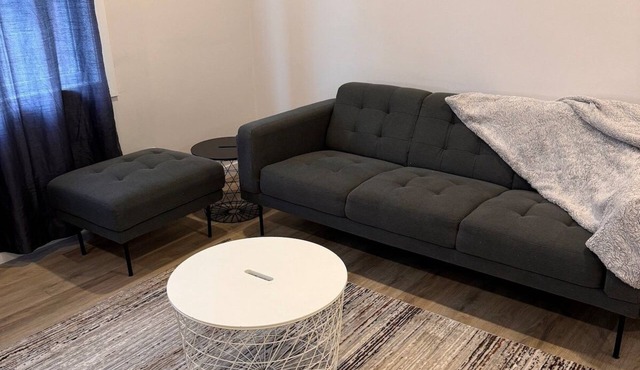 Studio Apartment | close to Windsor-Detroit Tunnel