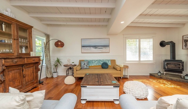 Stunning 5-Bedroom Historic Home in Southampton - steps to the beach!