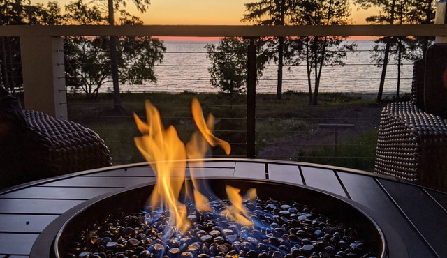 Stunning Beachfront Home, Sauna! Several days available in June & August 2026